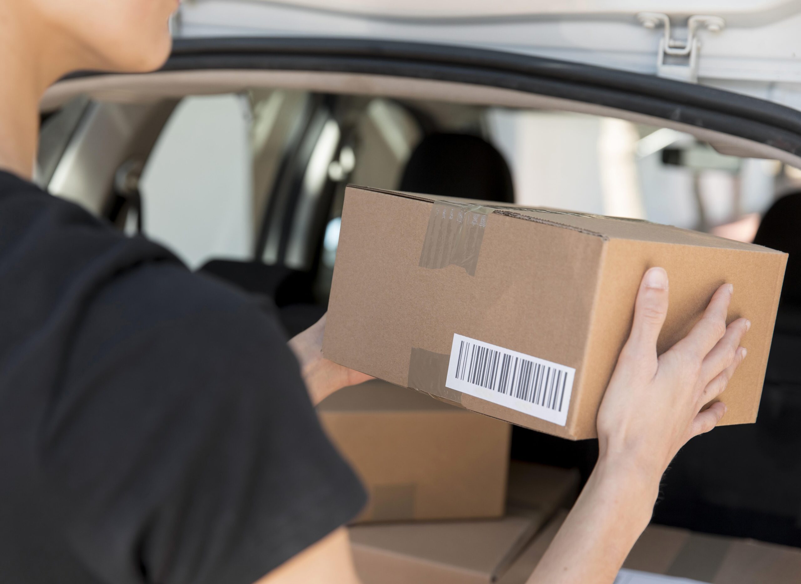 young-man-delivering-order (1)